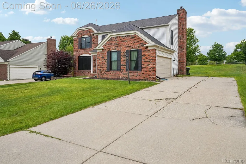 1687 Grandview Drive Rochester Hills City MI 48306