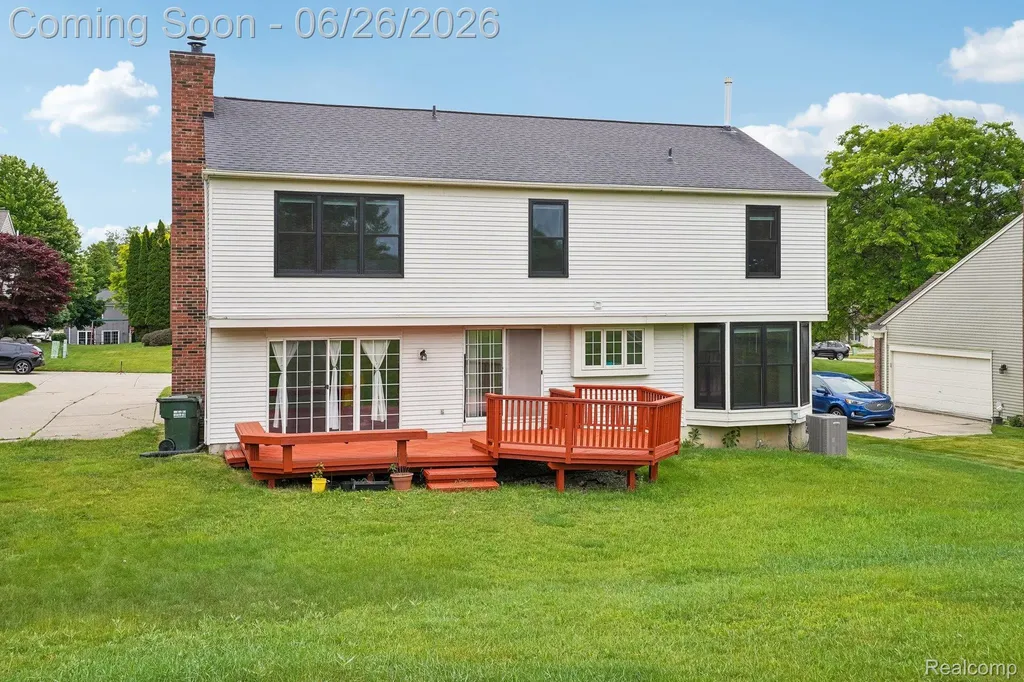 1687 Grandview Drive Rochester Hills City MI 48306