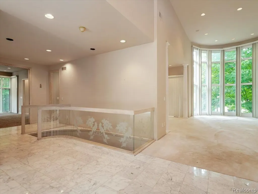 43564 Scenic Lane Novi City MI 48167