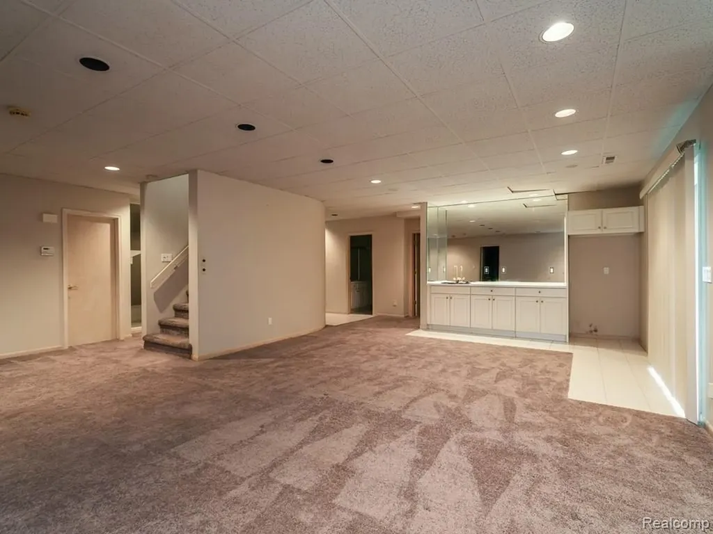 43564 Scenic Lane Novi City MI 48167