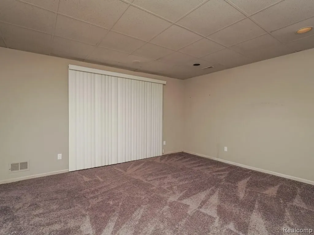 43564 Scenic Lane Novi City MI 48167