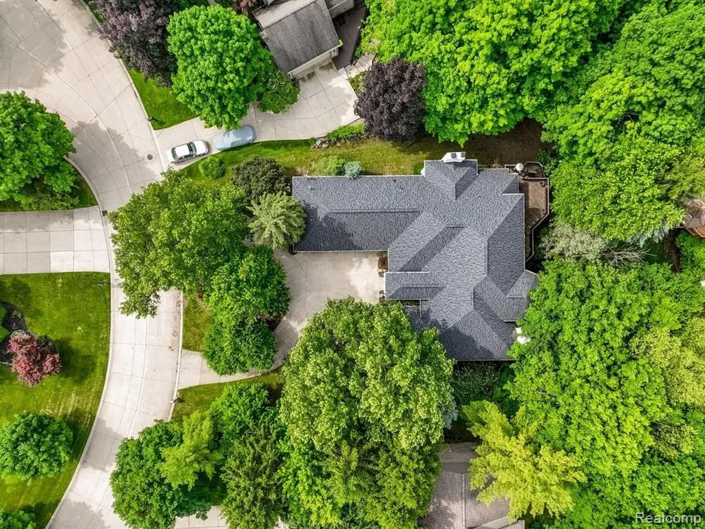 43564 Scenic Lane Novi City MI 48167