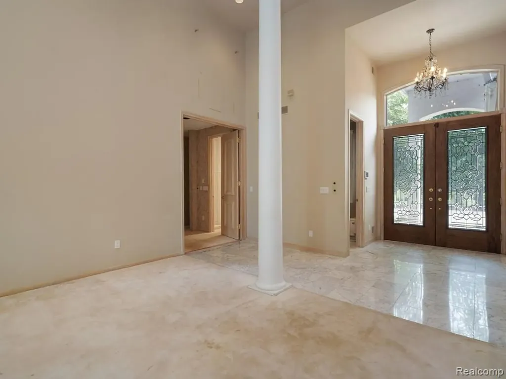 43564 Scenic Lane Novi City MI 48167