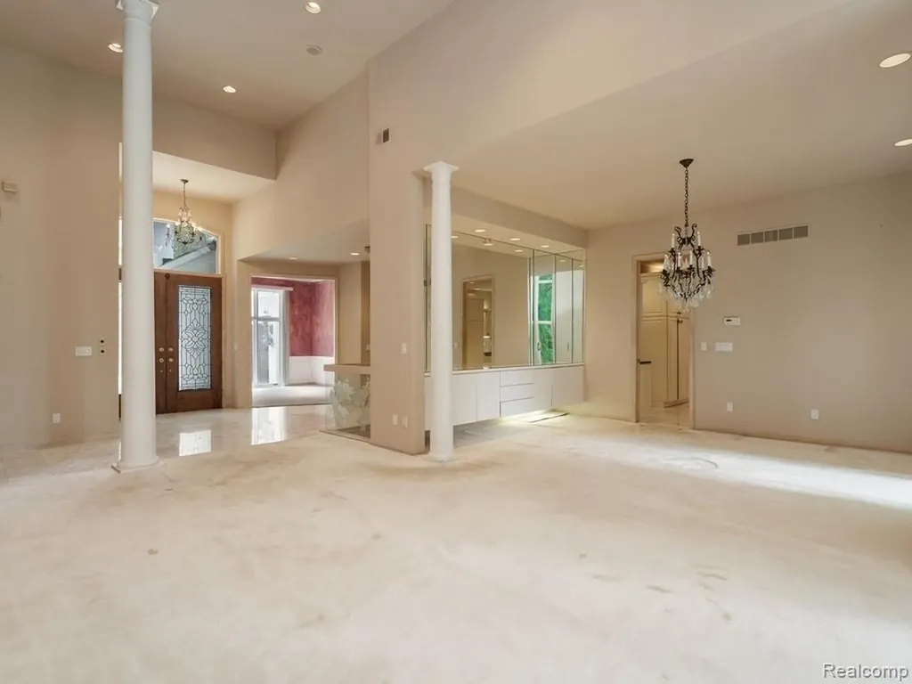 43564 Scenic Lane Novi City MI 48167