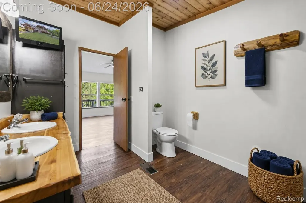 2190 Seymour Lake Road Brandon Charter Township MI 48462