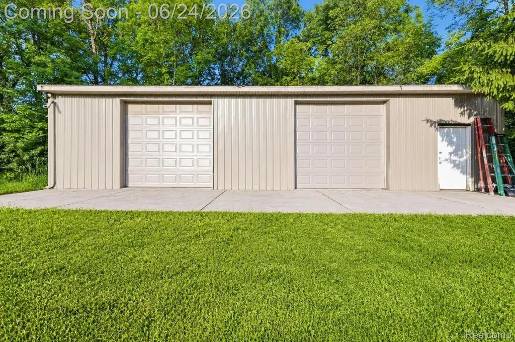 2190 Seymour Lake Road Brandon Charter Township MI 48462