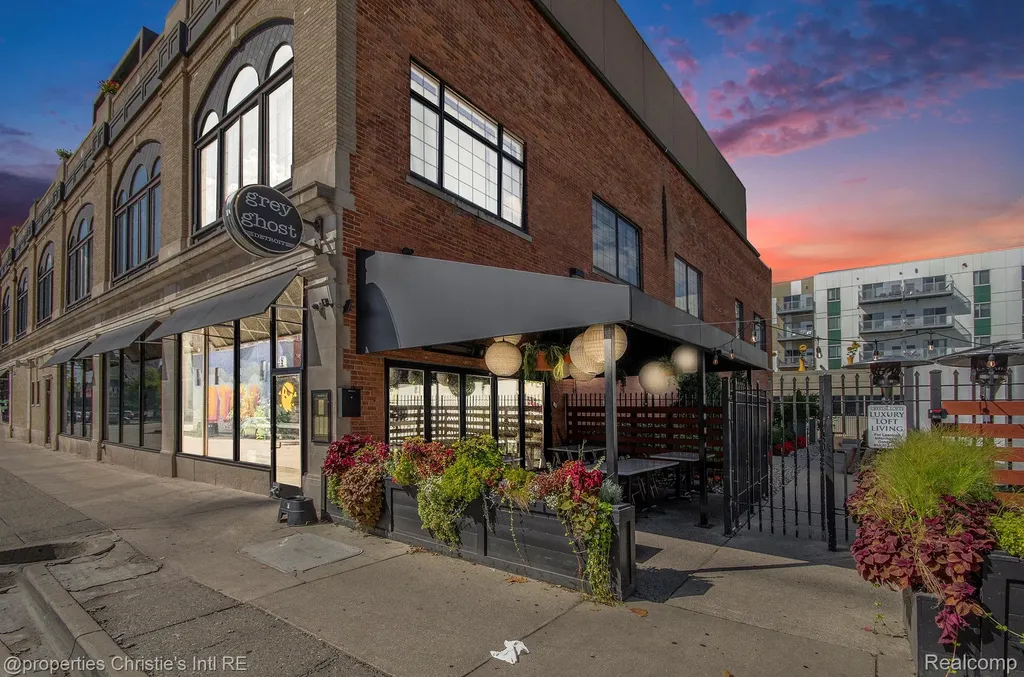 3100 Woodward Avenue Detroit City MI 48201
