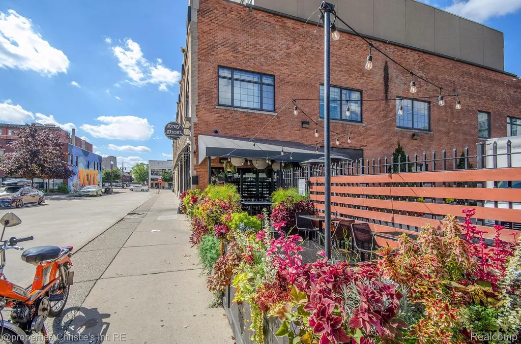 3100 Woodward Avenue Detroit City MI 48201