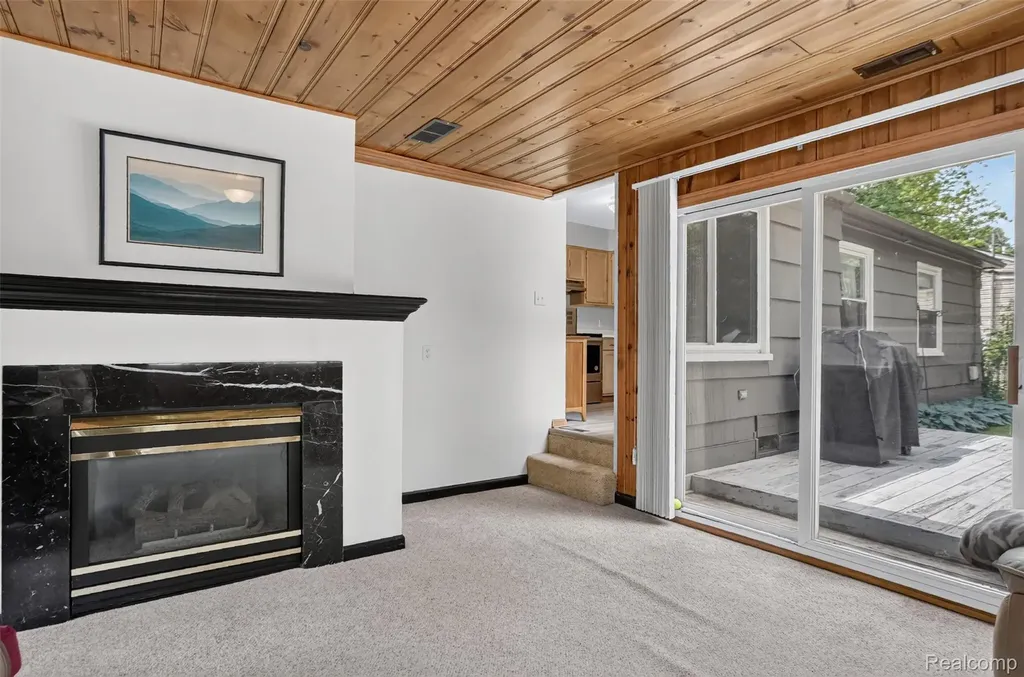 15690 Birwood Avenue Beverly Hills Village MI 48025