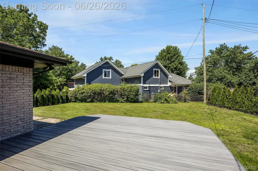 174 Pleasant Lake Drive Waterford Charter Township MI 48327