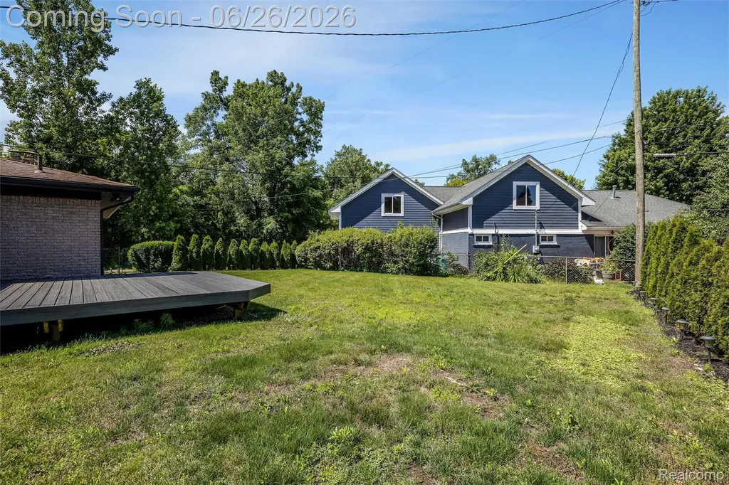 174 Pleasant Lake Drive Waterford Charter Township MI 48327