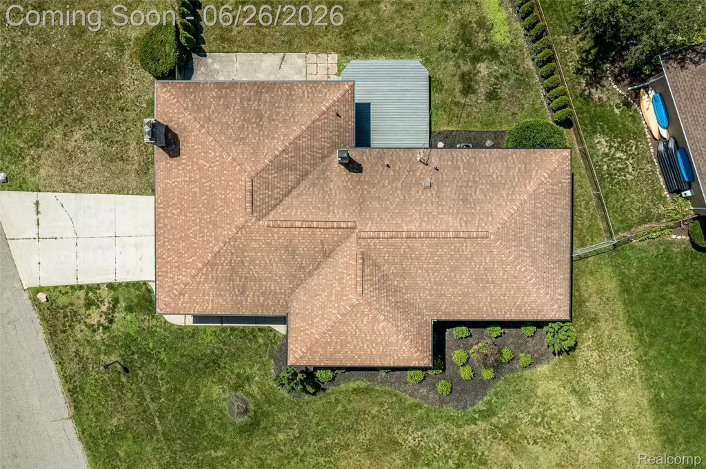 174 Pleasant Lake Drive Waterford Charter Township MI 48327