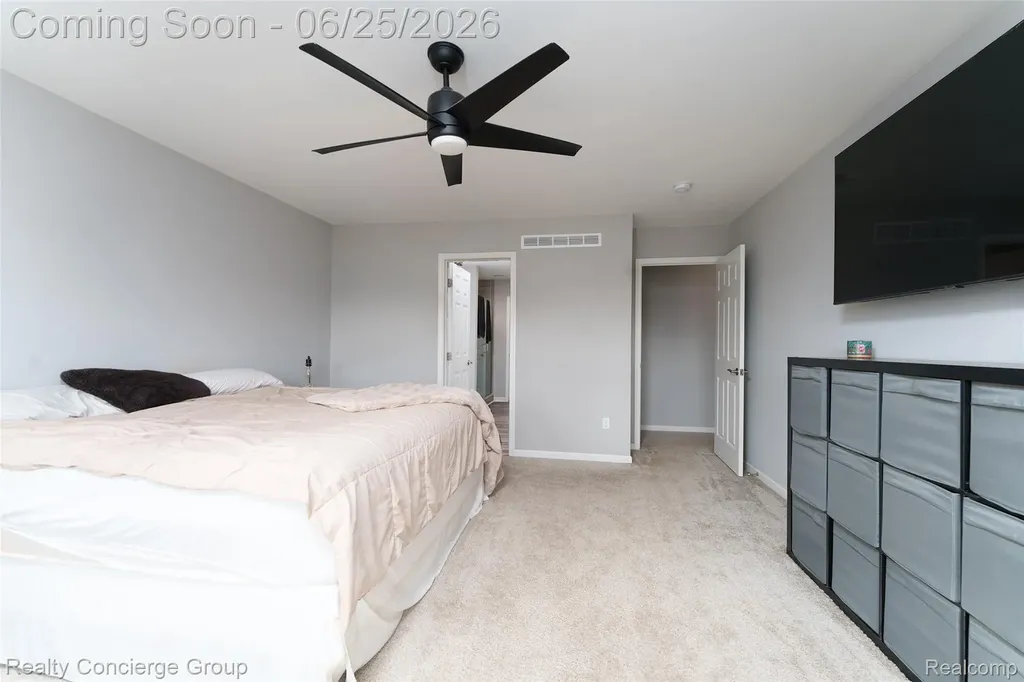 10066 Willow Oak Drive Green Oak Township MI 48116
