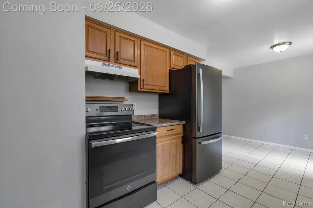 309 Crescent Avenue Holly Village MI 48442