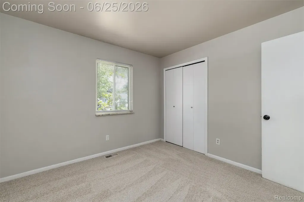 309 Crescent Avenue Holly Village MI 48442