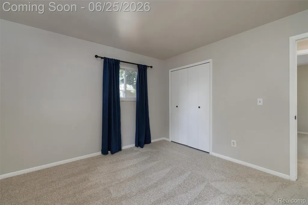 309 Crescent Avenue Holly Village MI 48442