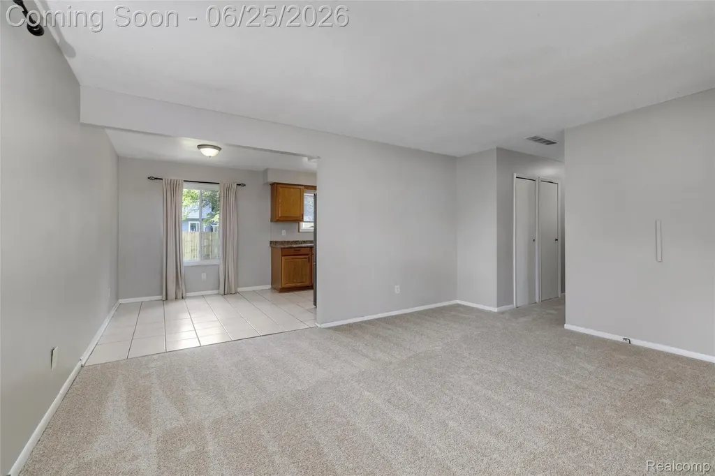 309 Crescent Avenue Holly Village MI 48442