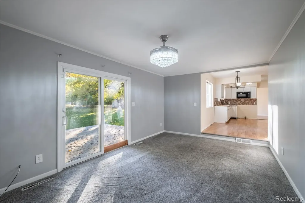 5297 Oaktree Drive Flint Charter Township MI 48532