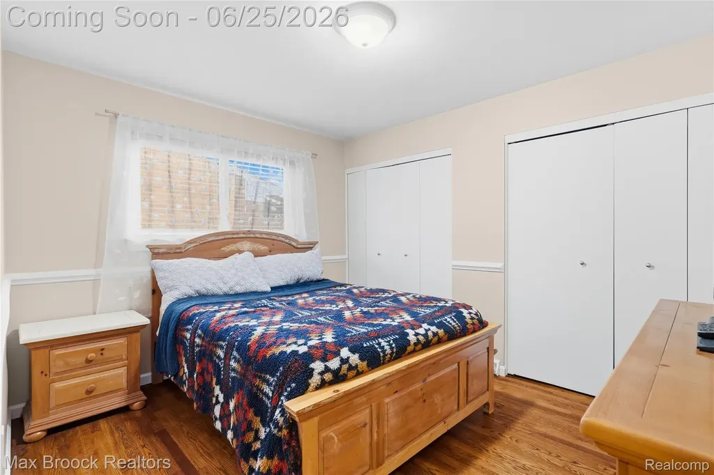 30250 Longfellow Avenue Madison Heights City MI 48071