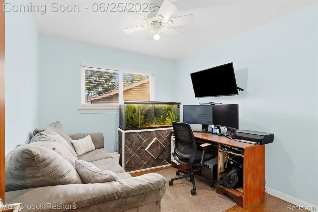 30250 Longfellow Avenue Madison Heights City MI 48071