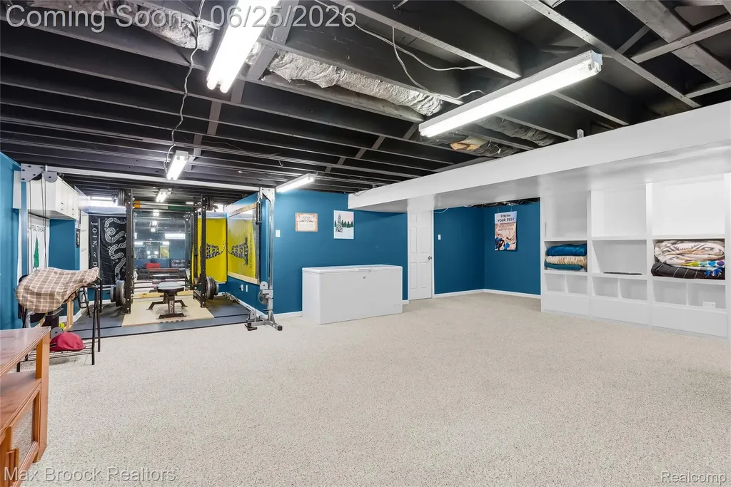 30250 Longfellow Avenue Madison Heights City MI 48071