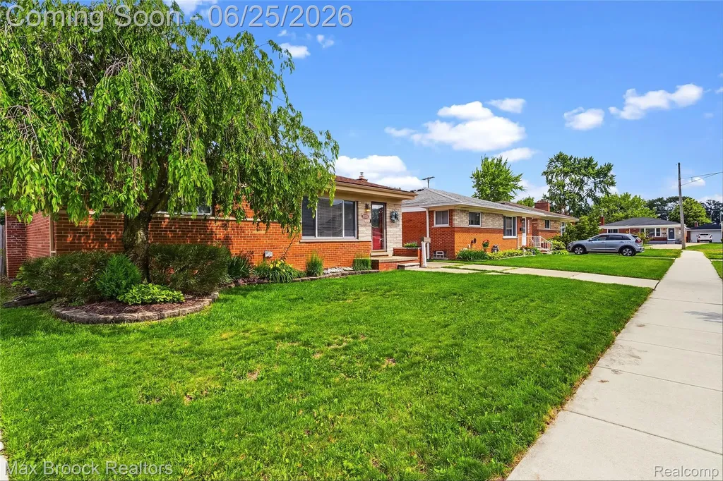 30250 Longfellow Avenue Madison Heights City MI 48071