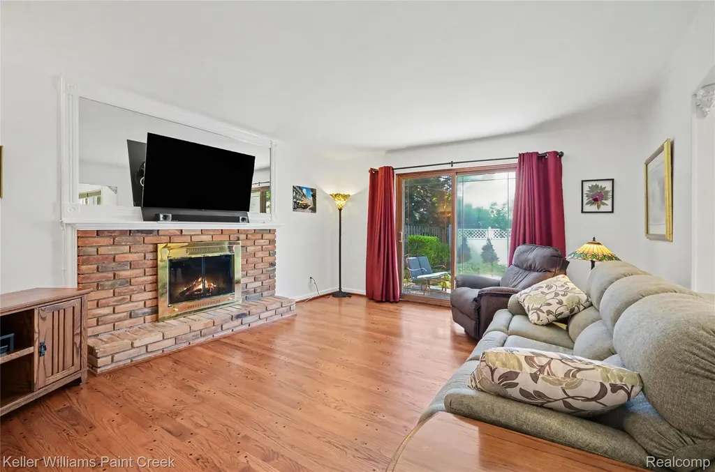 1437 Blairmoor Court Grosse Pointe Woods City MI 48236