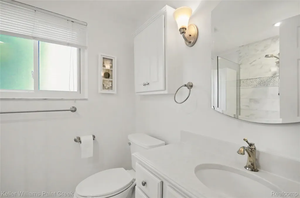 1437 Blairmoor Court Grosse Pointe Woods City MI 48236