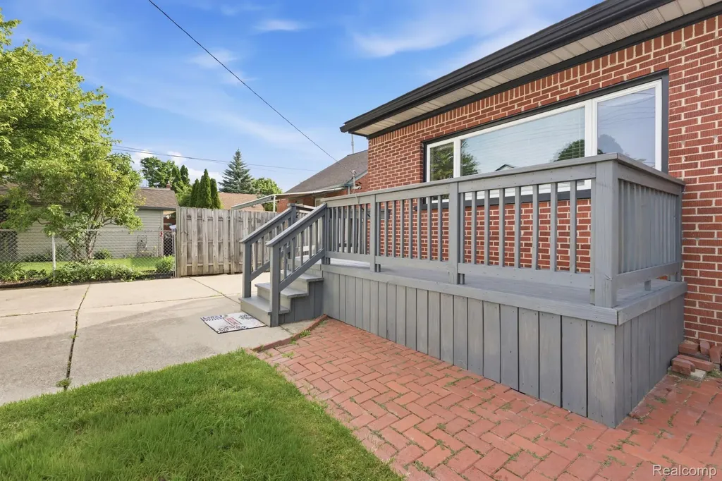 9636 Quandt Avenue Allen Park City MI 48101