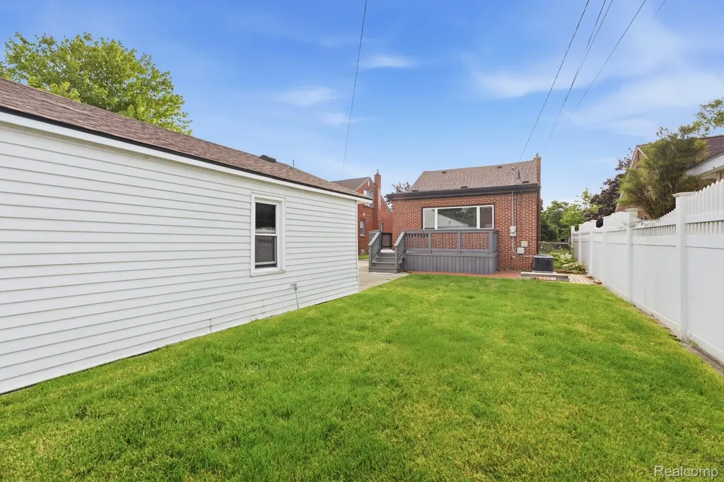 9636 Quandt Avenue Allen Park City MI 48101