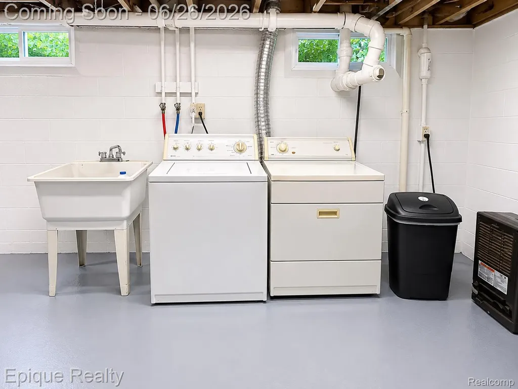 43899 Crowley Road Van Buren Charter Township MI 48111