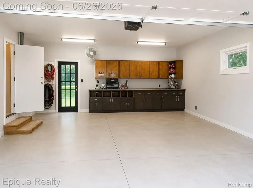 43899 Crowley Road Van Buren Charter Township MI 48111