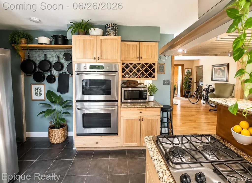 43899 Crowley Road Van Buren Charter Township MI 48111