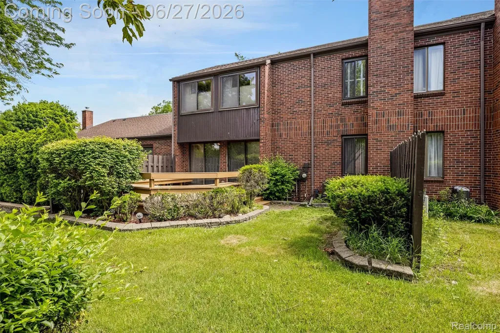 3082 Lindenwood Drive Dearborn City MI 48120