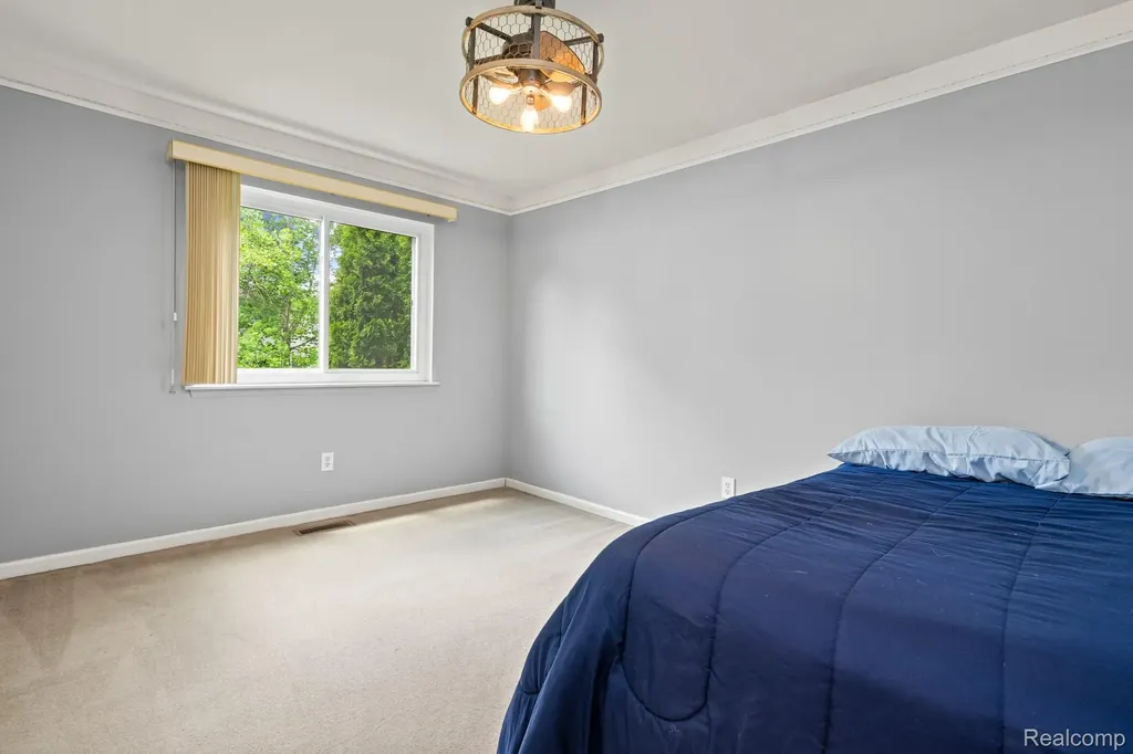 43057 Bond Court Sterling Heights City MI 48313