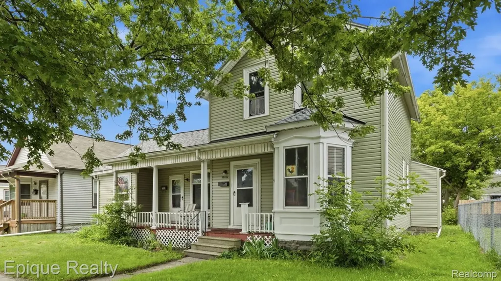 1807 10th Street Port Huron City MI 48060