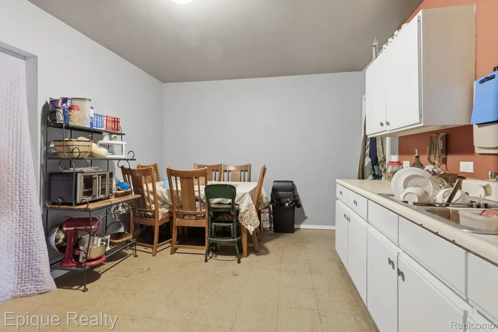 1334 13th Street Port Huron City MI 48060