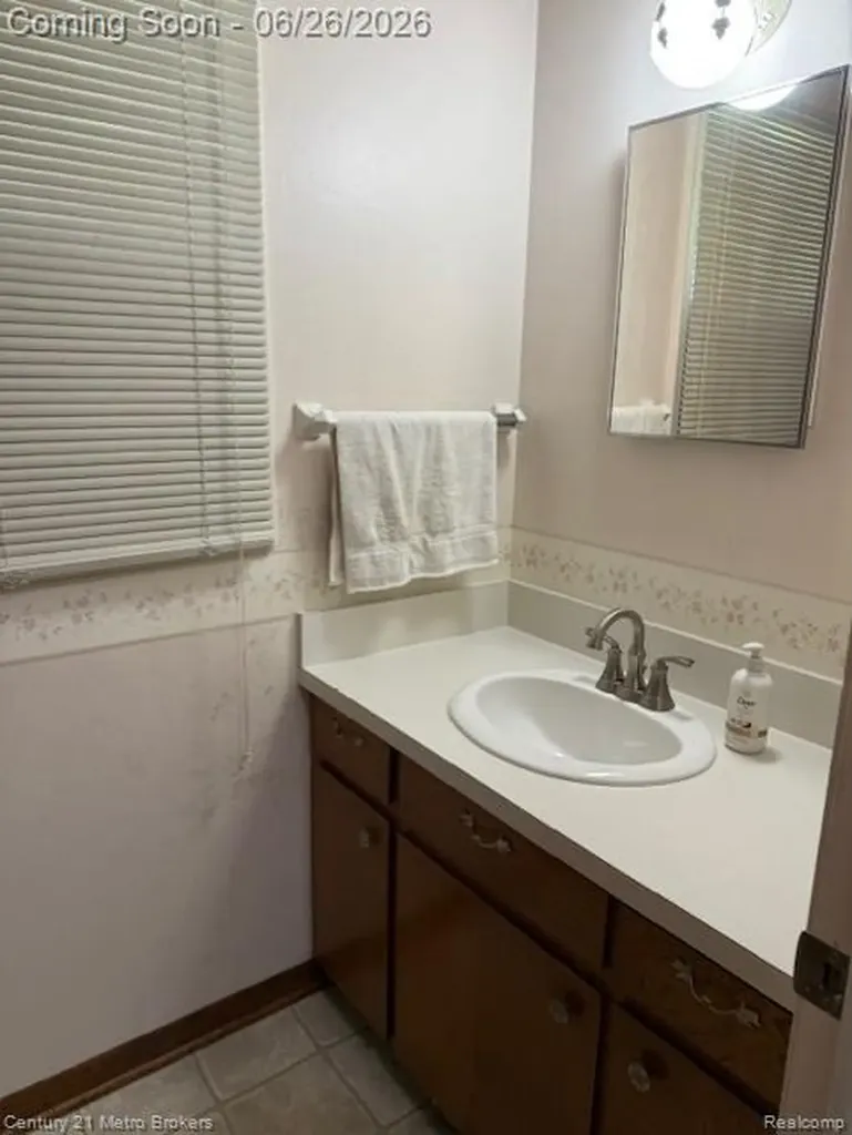 6096 Pebbleshire Drive Grand Blanc Charter Township MI 48439