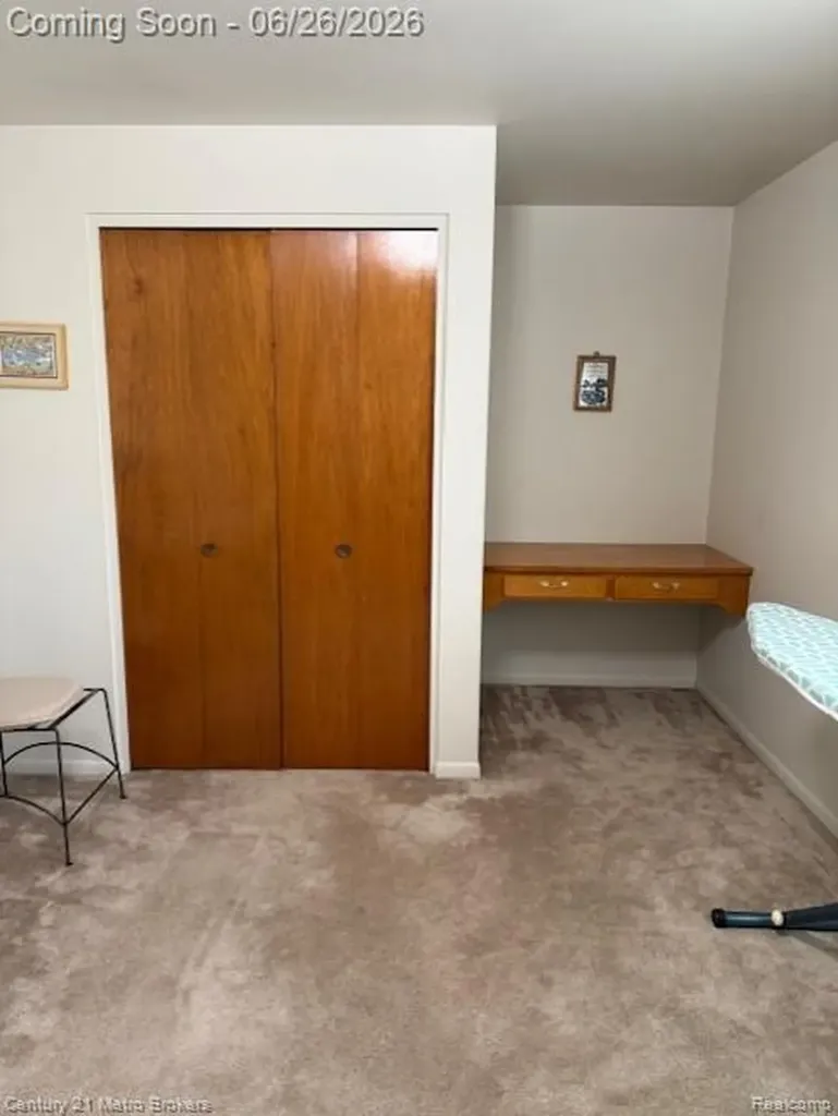 6096 Pebbleshire Drive Grand Blanc Charter Township MI 48439