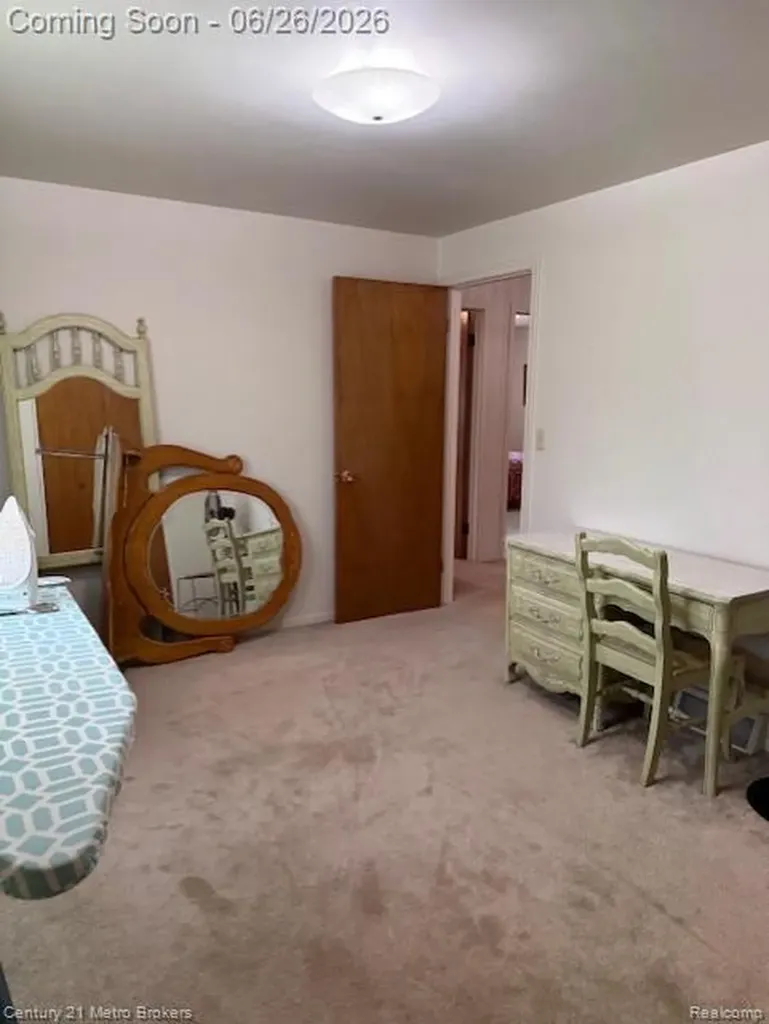6096 Pebbleshire Drive Grand Blanc Charter Township MI 48439