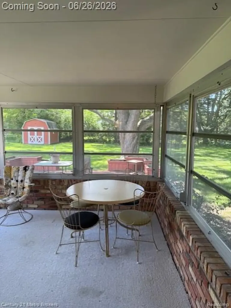 6096 Pebbleshire Drive Grand Blanc Charter Township MI 48439