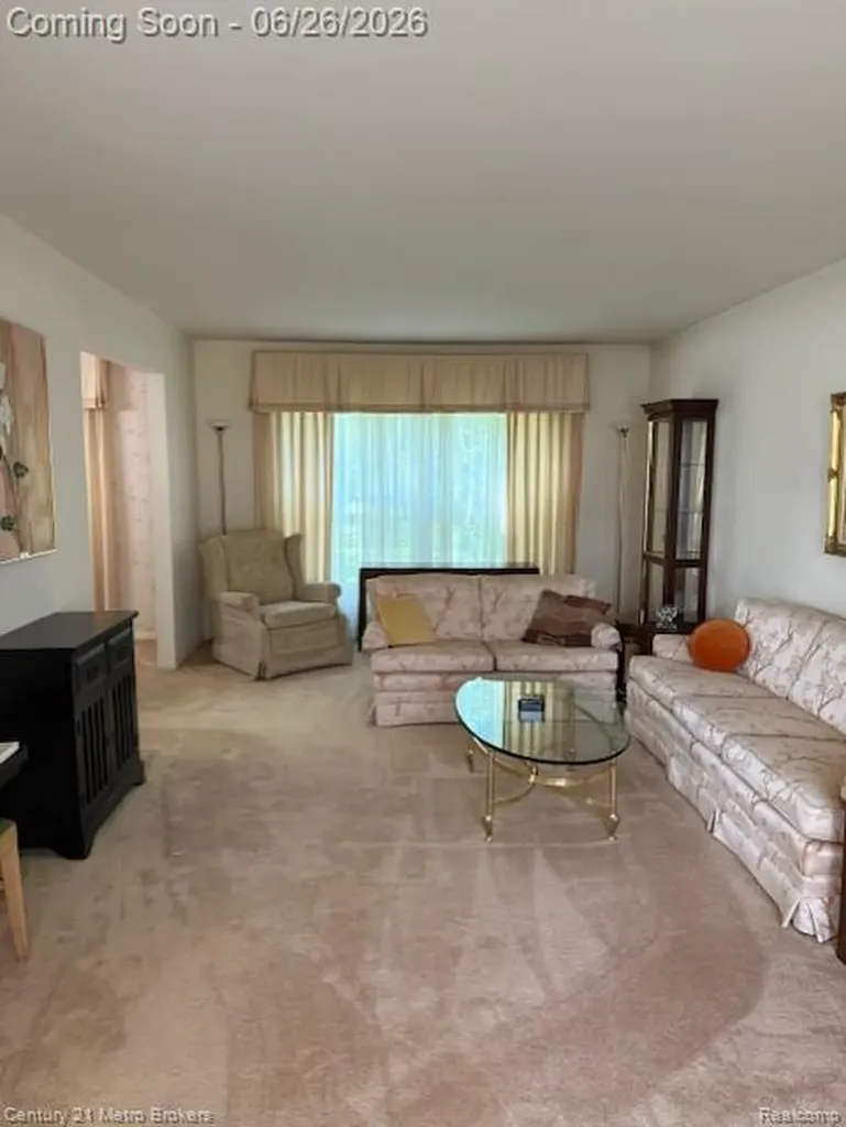 6096 Pebbleshire Drive Grand Blanc Charter Township MI 48439