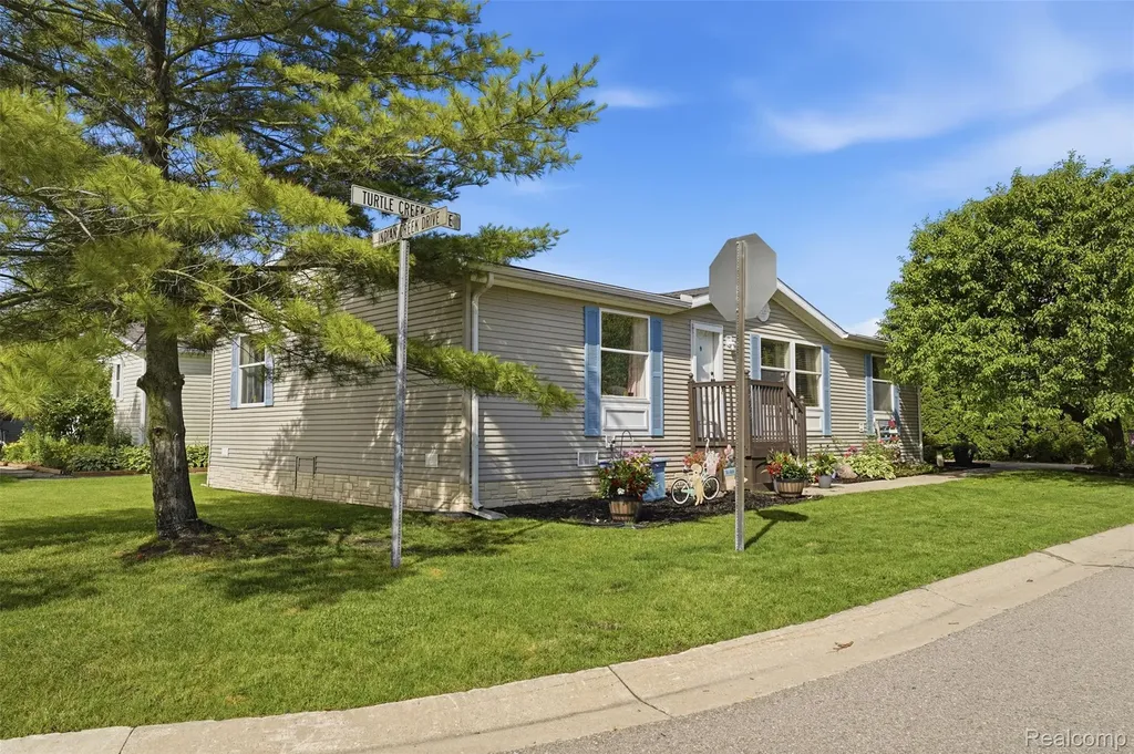 4729 Turtle Creek Drive Howell Township MI 48843
