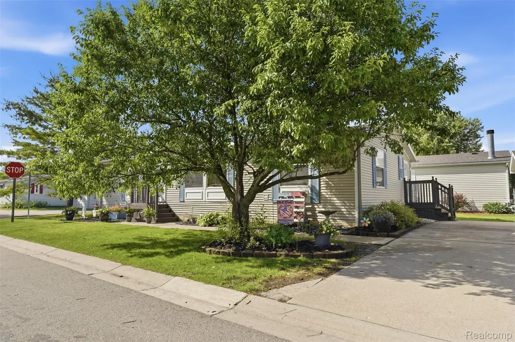 4729 Turtle Creek Drive Howell Township MI 48843