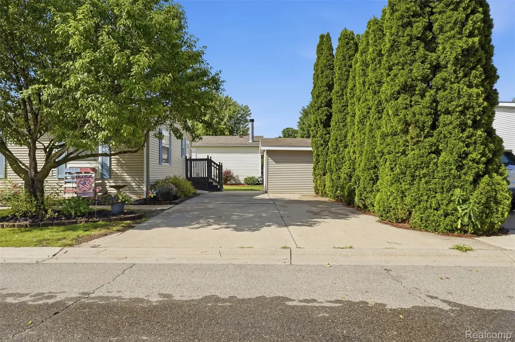 4729 Turtle Creek Drive Howell Township MI 48843
