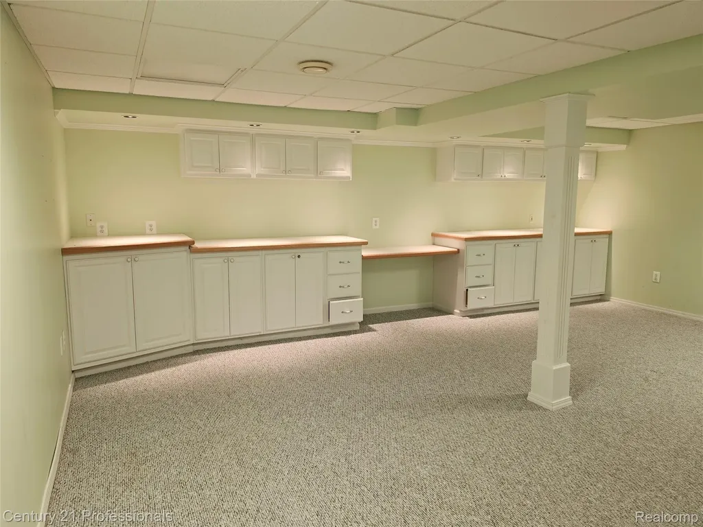 37186 Amhurst Drive Westland City MI 48185
