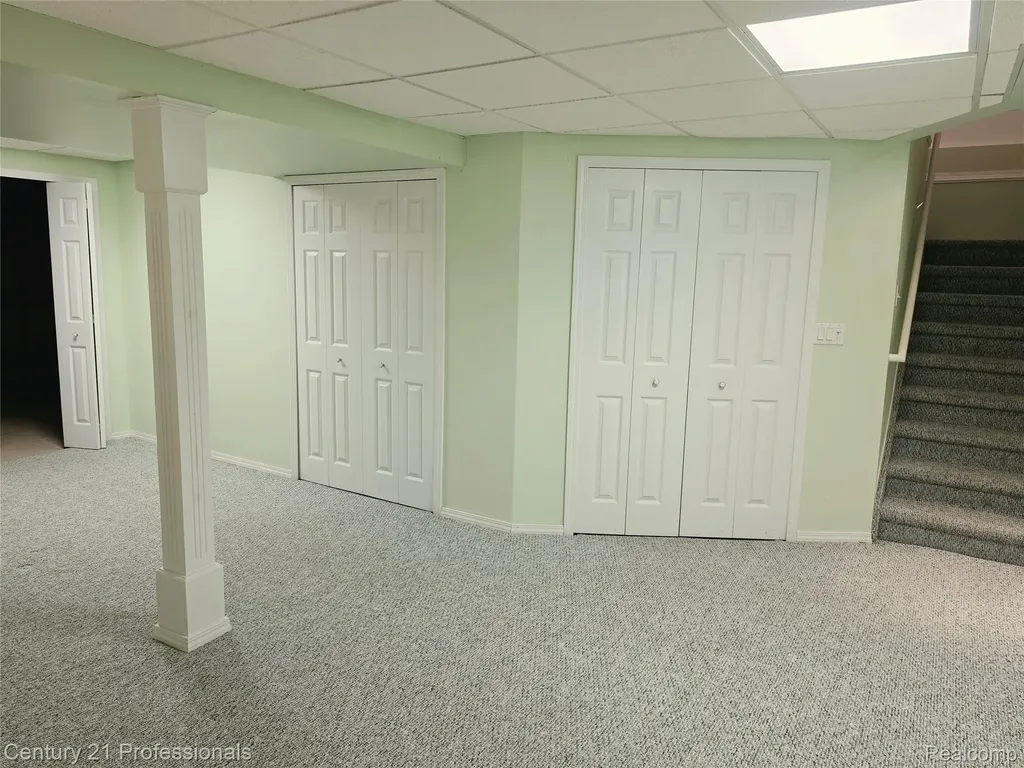 37186 Amhurst Drive Westland City MI 48185