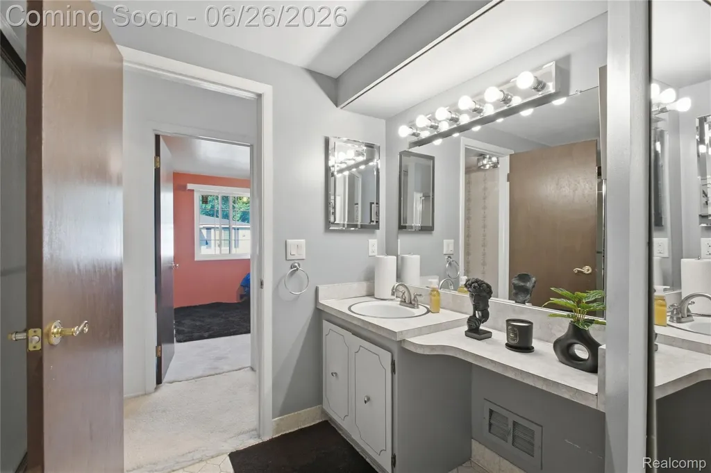 11606 Meadow Lane Drive Macomb Township MI 48093