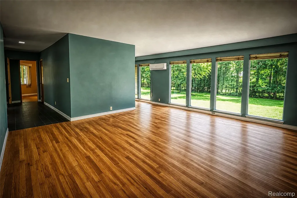 4646 Kennebec Drive Cass City Village MI 48726