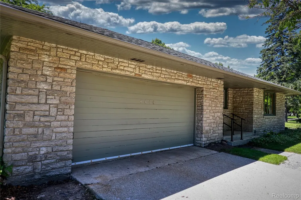 4646 Kennebec Drive Cass City Village MI 48726